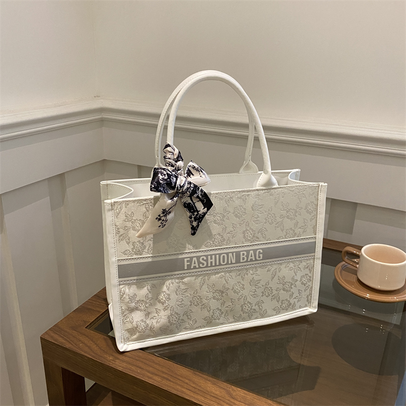 럭셔리하고 우아한 여성용 토트백, 자수 꽃무늬 PU 가 - Leather Work Bag Women 리뷰 및 가격